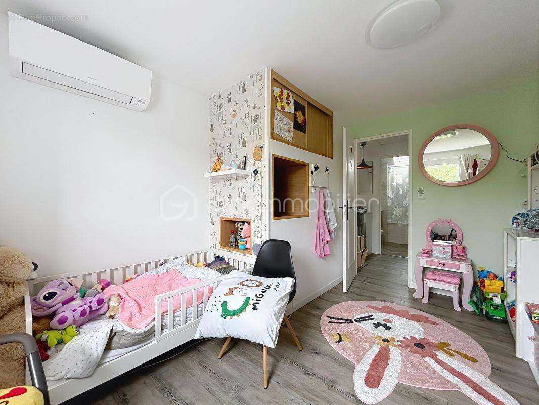 Maison à CORBEIL-ESSONNES