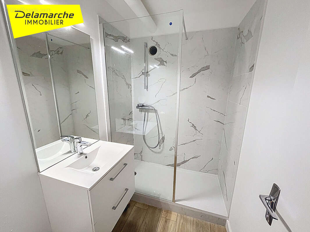 A vendre appartement 1 pièce 30.80 m² centre-ville de Granville avec ascenseur - photo 5