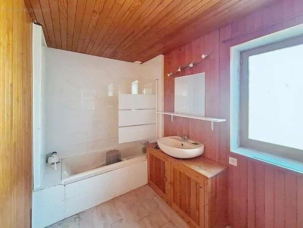 Photo 8 - Maison à DRUILLAT