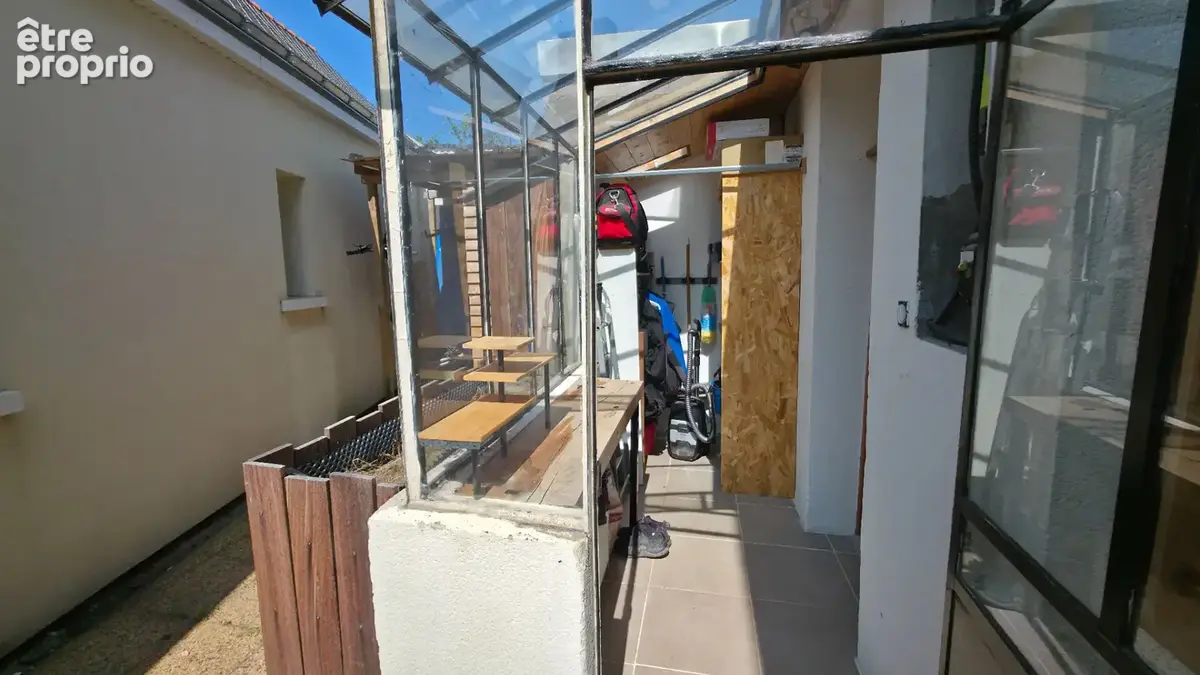 Charmante petite maison rénovée d'environ 50m² avec jardin et stationnement secteur Pont de Paille à Trignac - photo 7