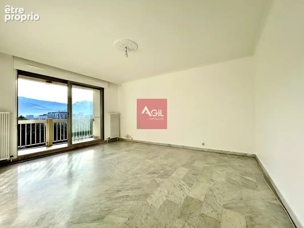 GRENOBLE - T3 de 75m2 avec balcon, cave et possibilité garage. - photo 6