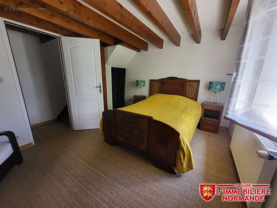 Maison à LIMETZ-VILLEZ