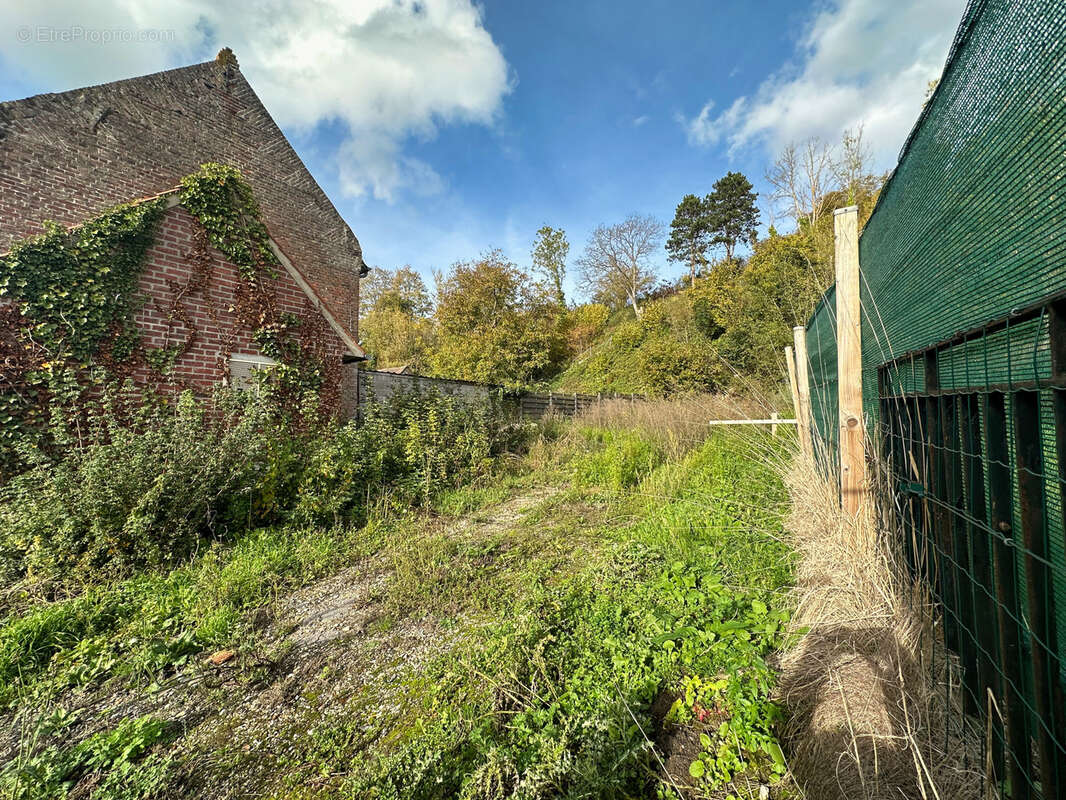 Terrain à FLIXECOURT