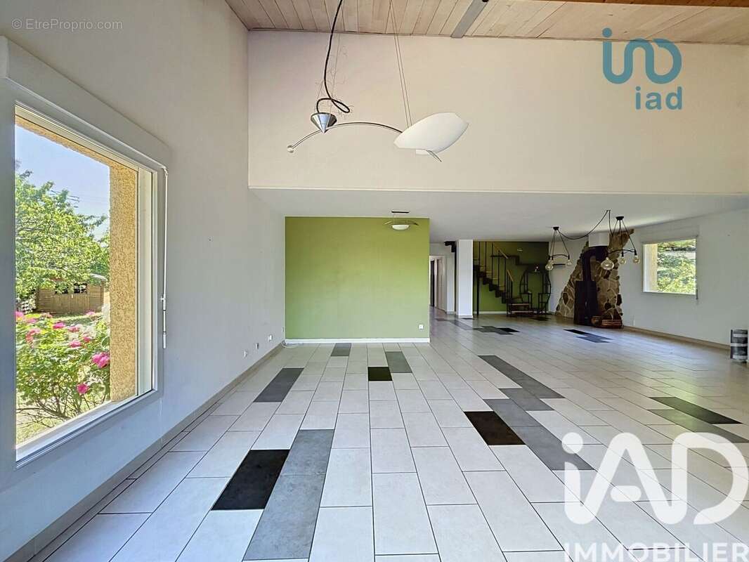 Photo 7 - Maison à ROISEY