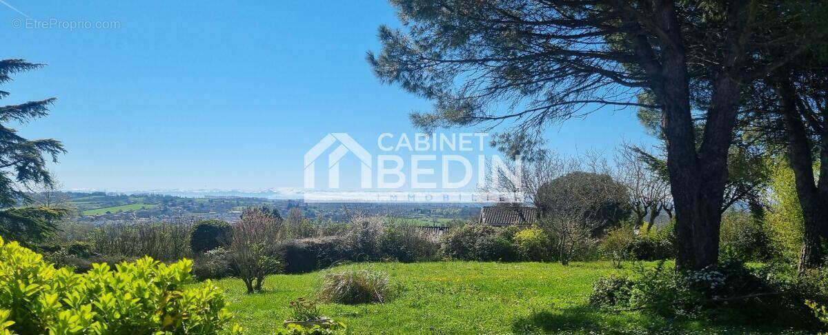 Maison à LAUZERVILLE