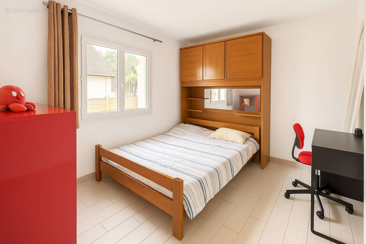 Maison à SAINT-GENIS-POUILLY