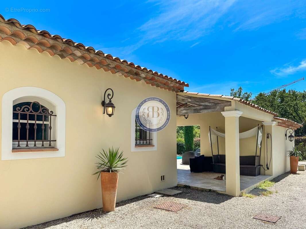 Maison à OPIO