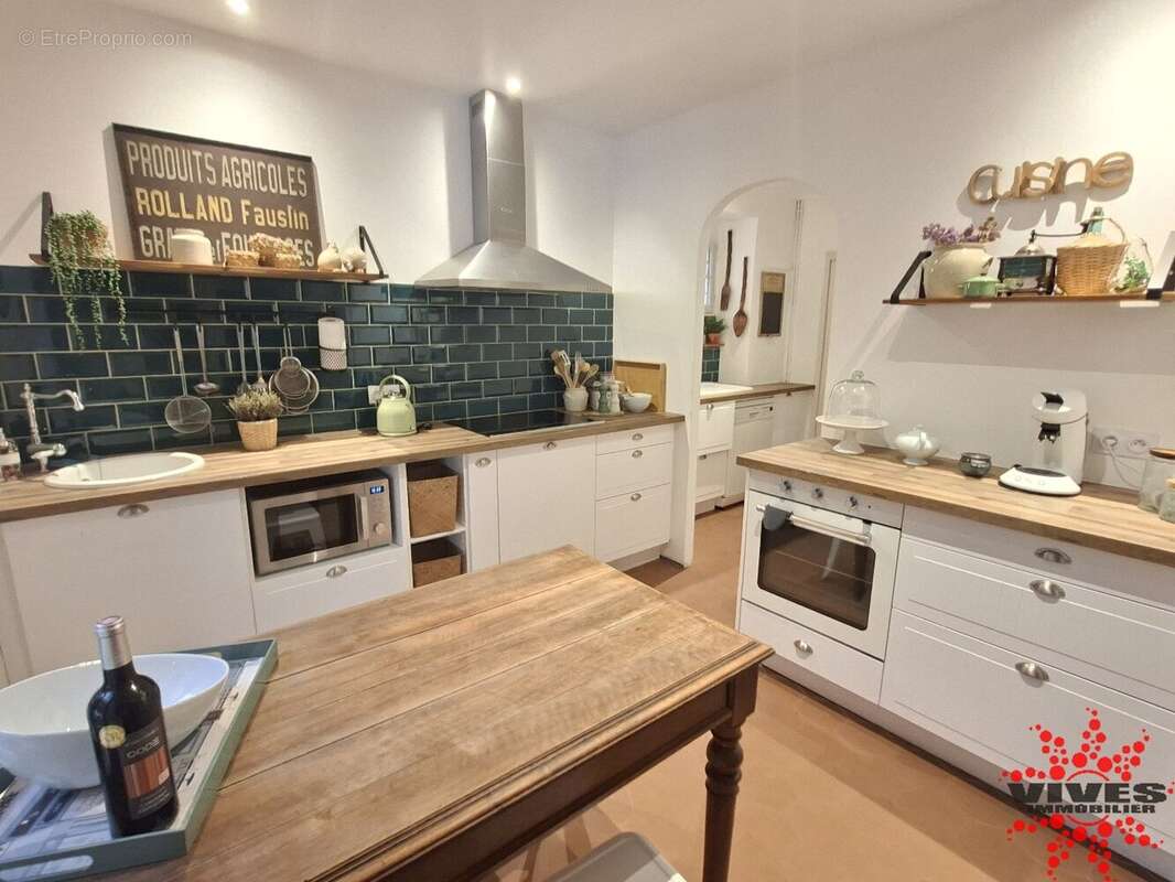 Maison bourgeoise meublée 145 m²  Piscine  3 suites  Garage 100 m² - photo 8