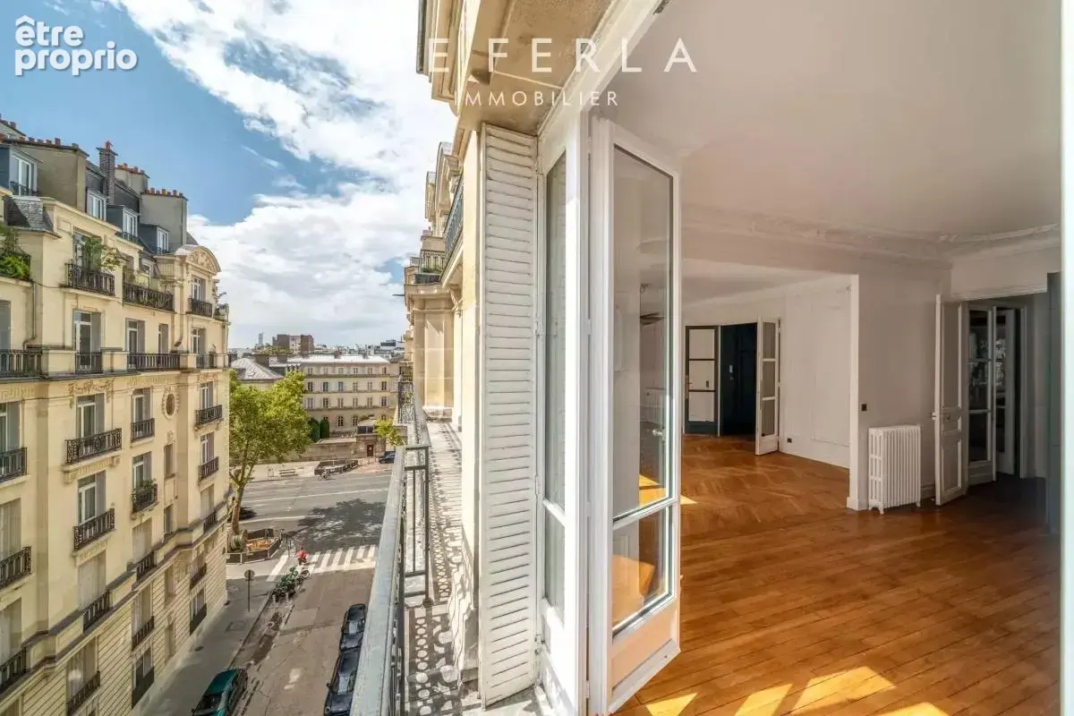 Sèvres / Duroc -  Haussmanien & Étage élevé - 5 chambres - photo 15