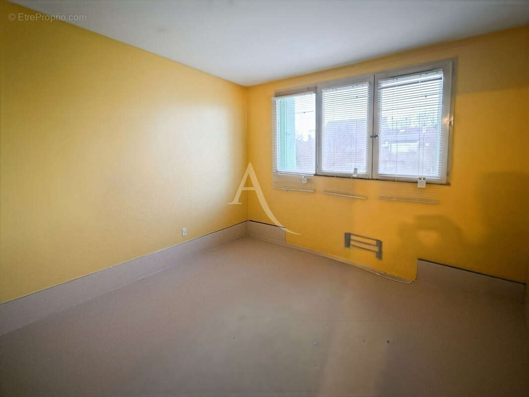 Maison à JOUY-LE-MOUTIER