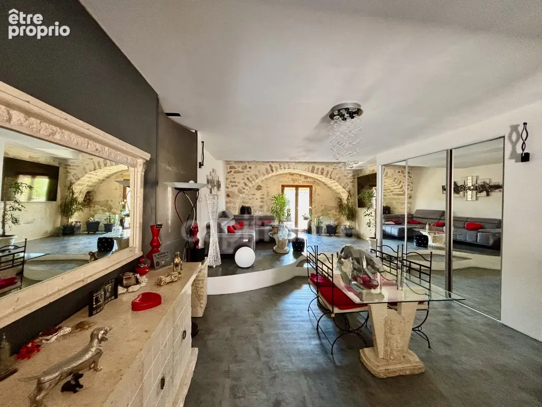 Gigean(34), à vendre maison de village rénovée p4, surface totale 126 m2, terrasse 10 m2, garage 26 m2, centre ville - photo 7