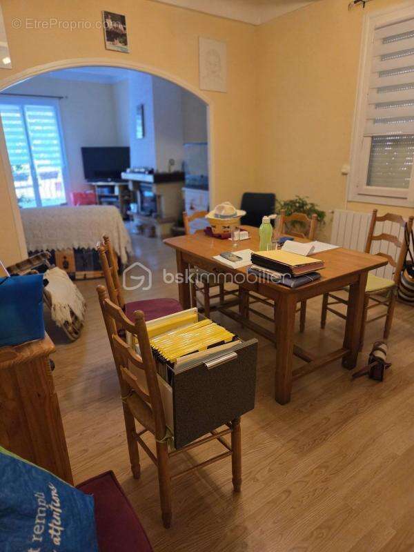 Appartement à SUMENE