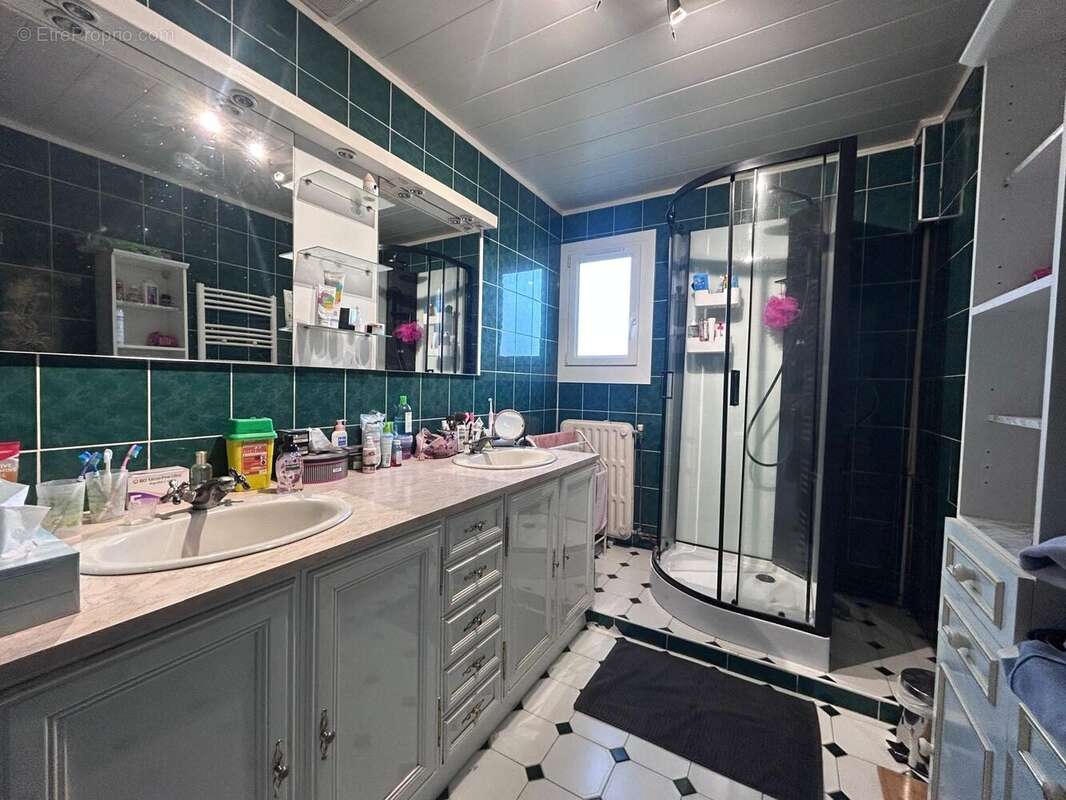 Maison à COURMELLES