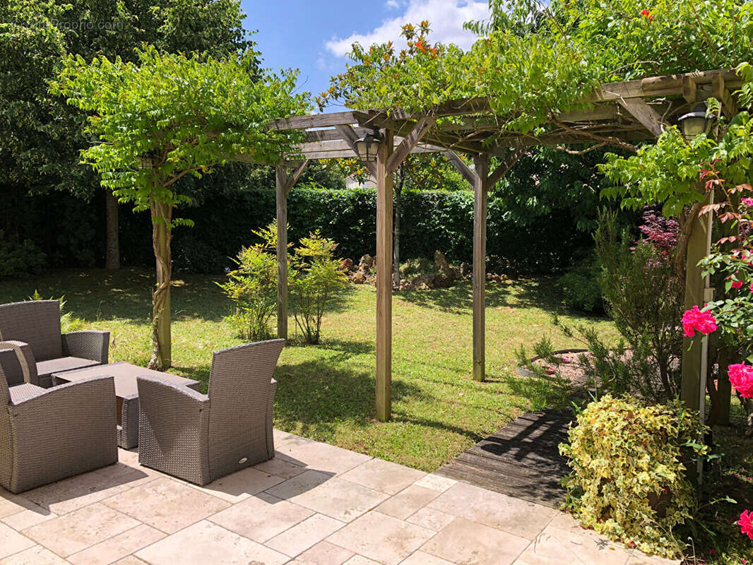 Maison à TOUSSUS-LE-NOBLE