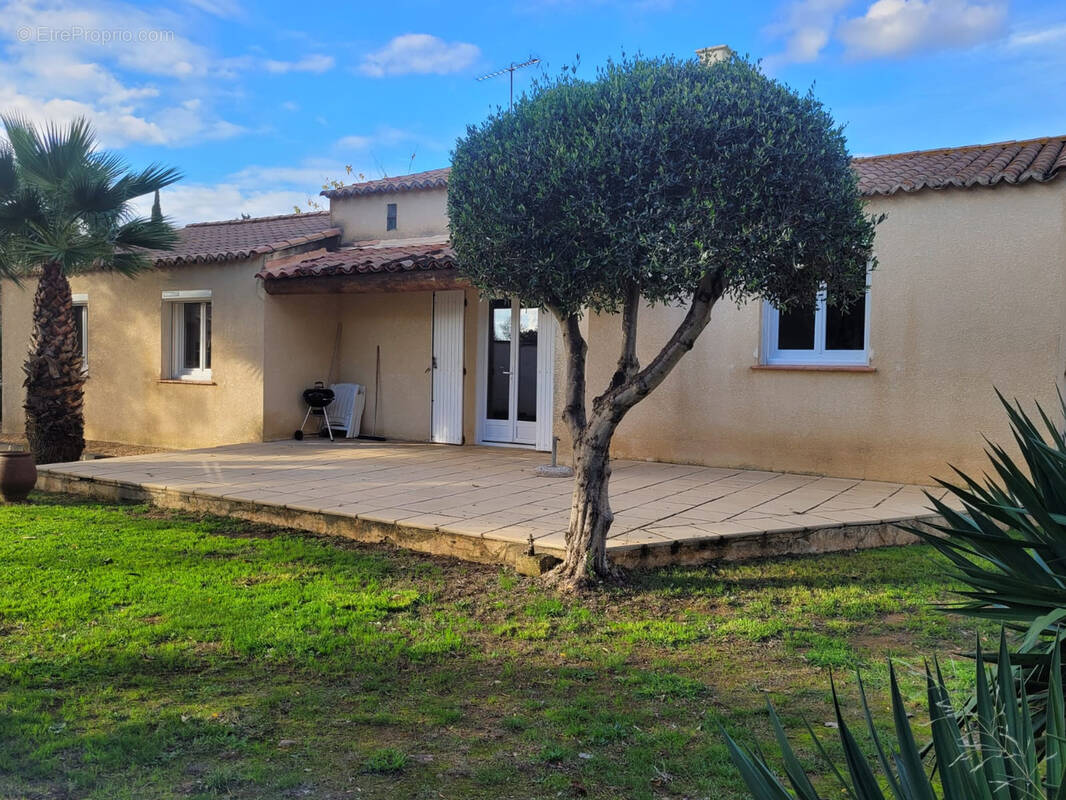 Maison à RODILHAN
