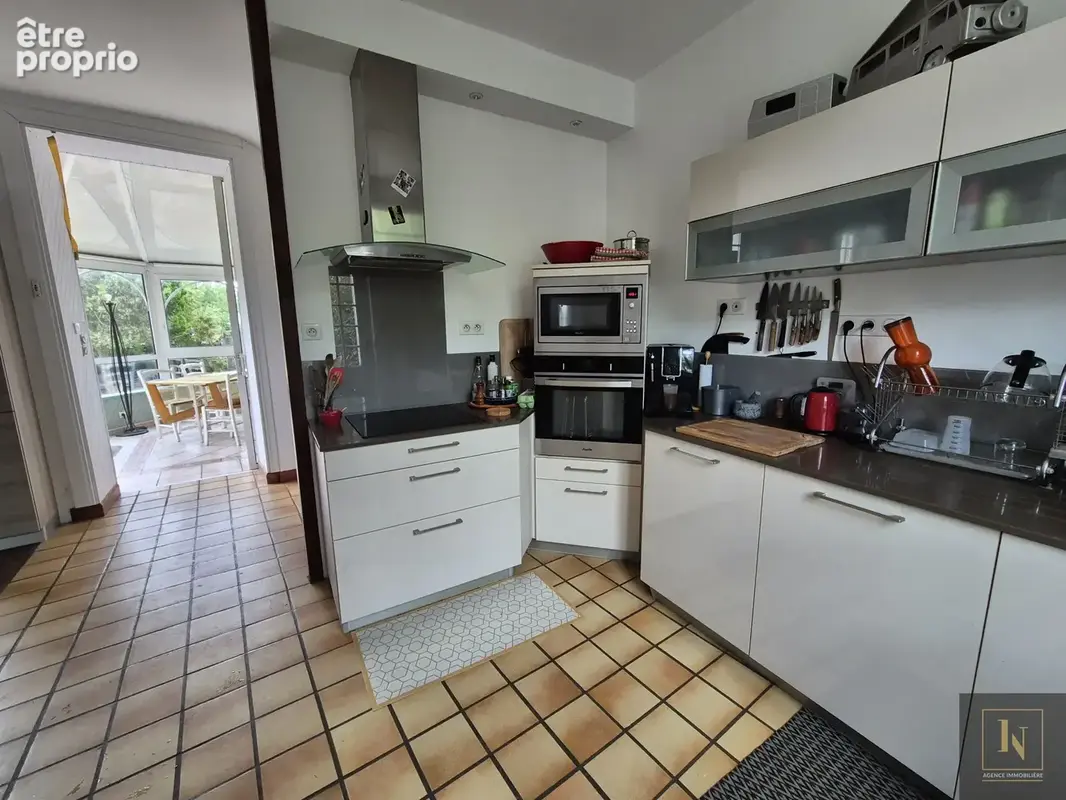 VENTE Magnifique DEMEURE  BORD de Loire, 3 chambres + bureau sur 3 etages de 170 m2 habitable PAIMBOEUF (44560 - photo 6