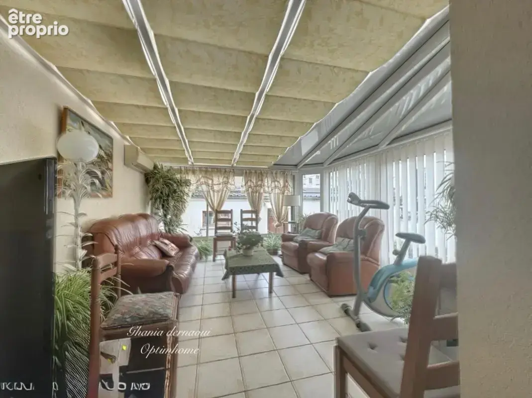 À 2 min du rer e champigny  les boullereaux  – maison 123 m² habitables – 4 chambres/grand sejour– terrain 400 m² – 2 garages –  - photo 8