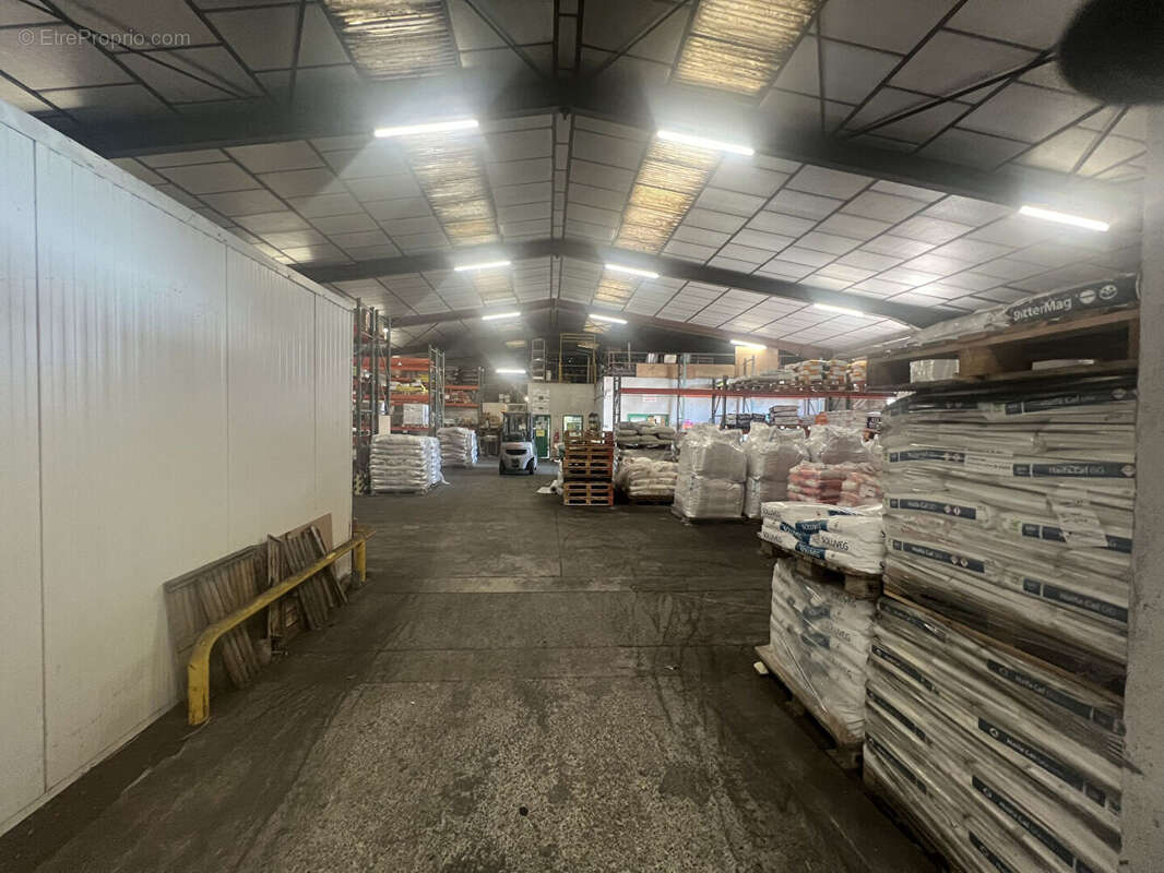 Commerce à ROUSSILLON