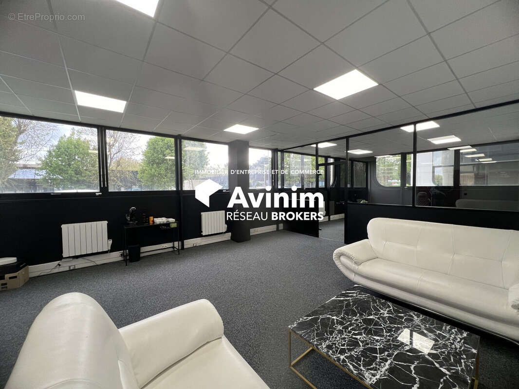 Commerce à VILLEBON-SUR-YVETTE