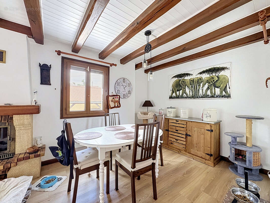 Maison à SAVIGNY-SUR-ORGE