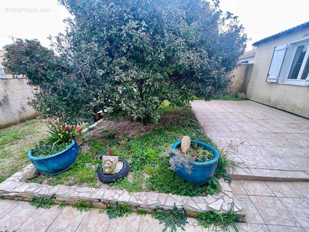 Maison à COURNONTERRAL