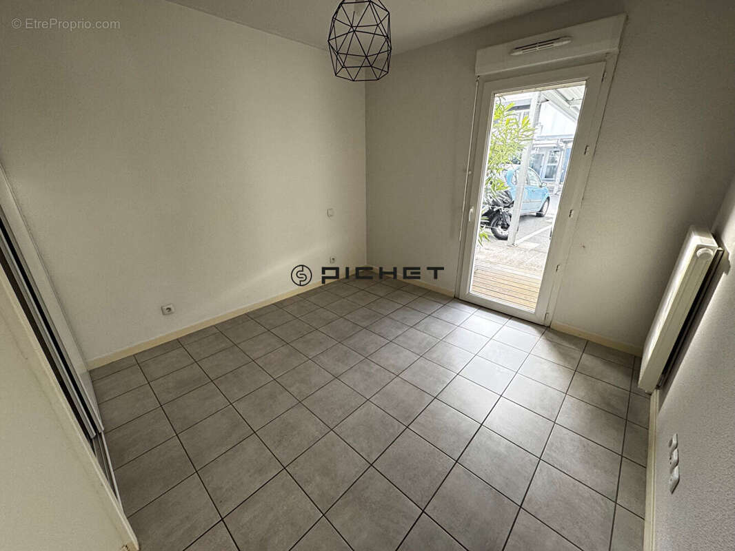 Appartement à LE BOUSCAT