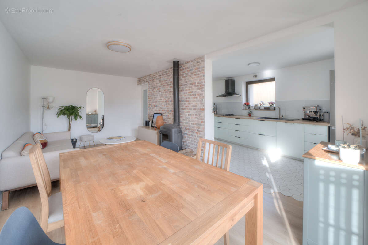 Maison à SAINT-JEAN-DE-GONVILLE