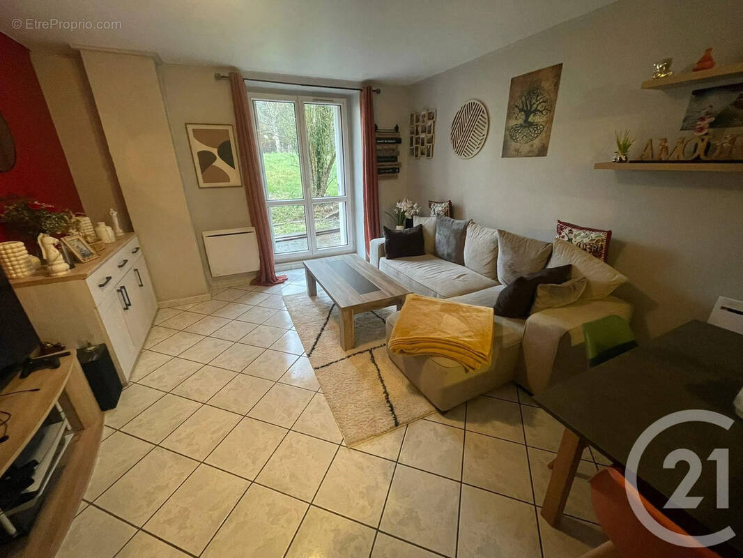 Appartement à VILLENEUVE-SOUS-DAMMARTIN