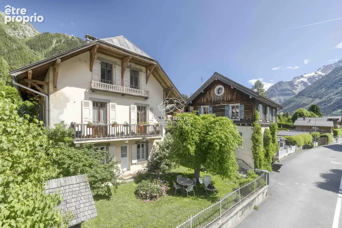 Appartement 4 pièces 77 m² à vendre à Chamonix-Mont-Blanc (74400) - photo 2