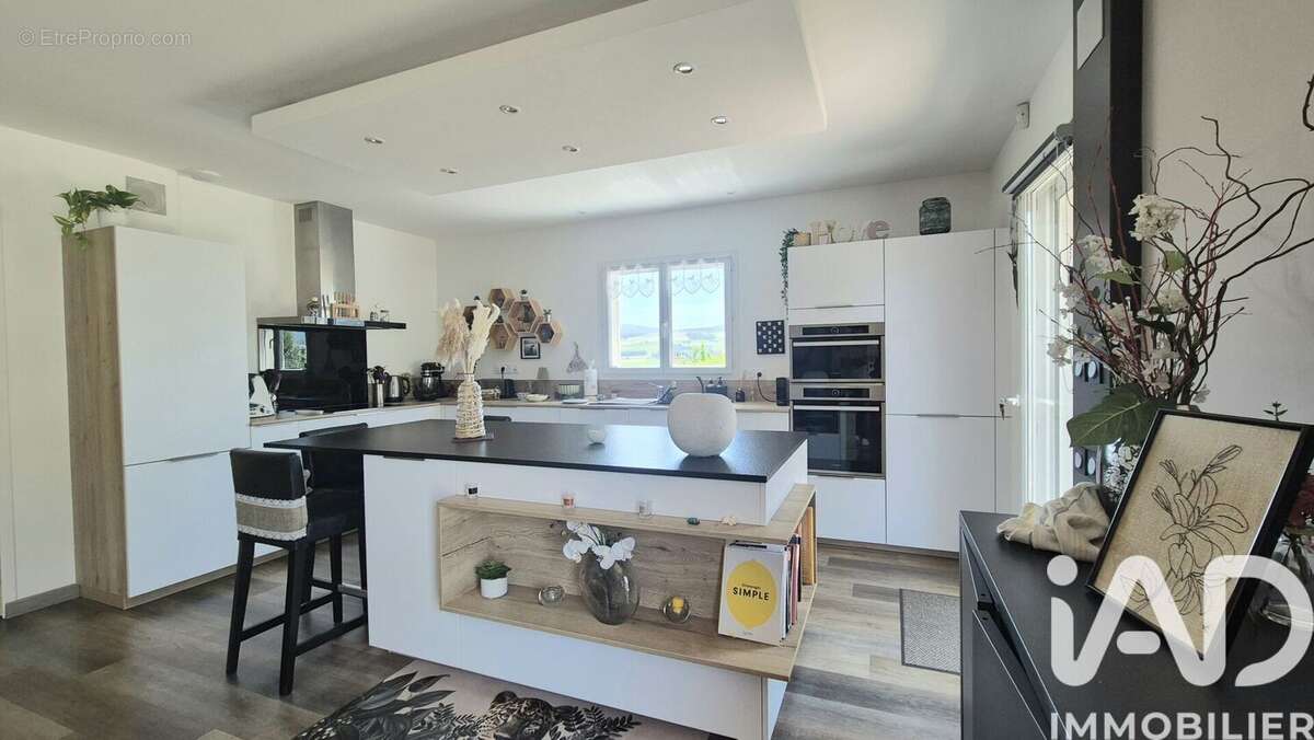 Photo 3 - Maison à L'HORME
