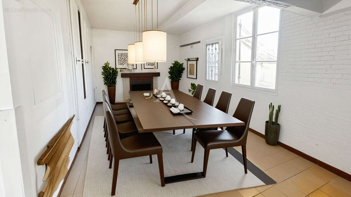 Maison à SAINT-SULPICE-DE-FAVIERES