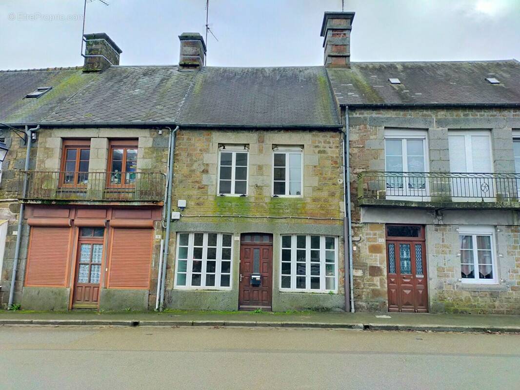 Maison à LIGNIERES-ORGERES