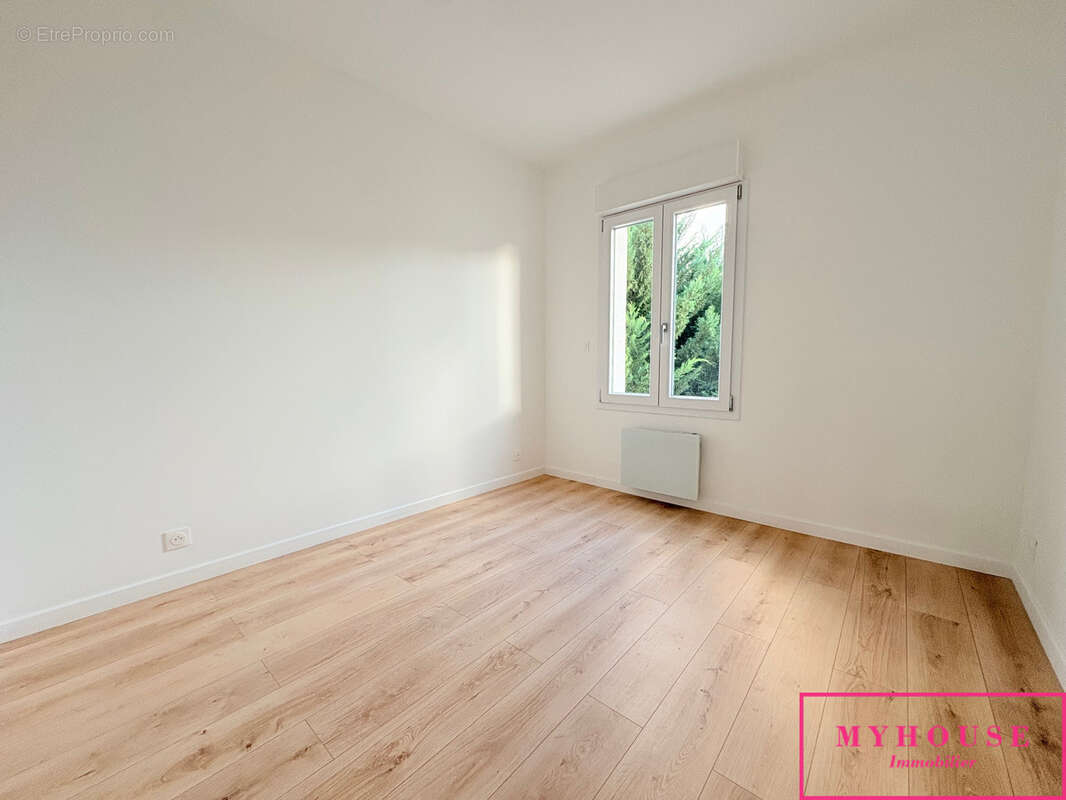 Appartement à BAGNEUX
