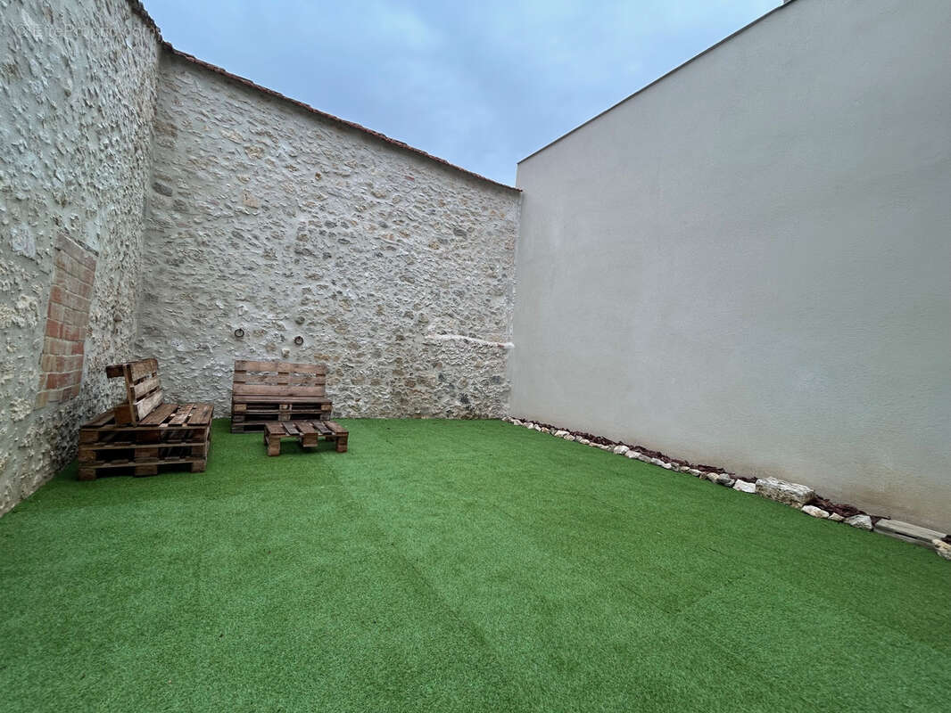 Maison à LAVARDAC