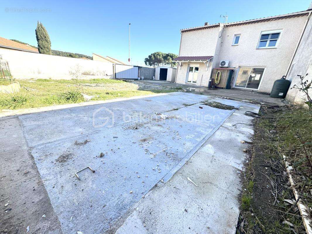 Maison à LIGNAN-SUR-ORB