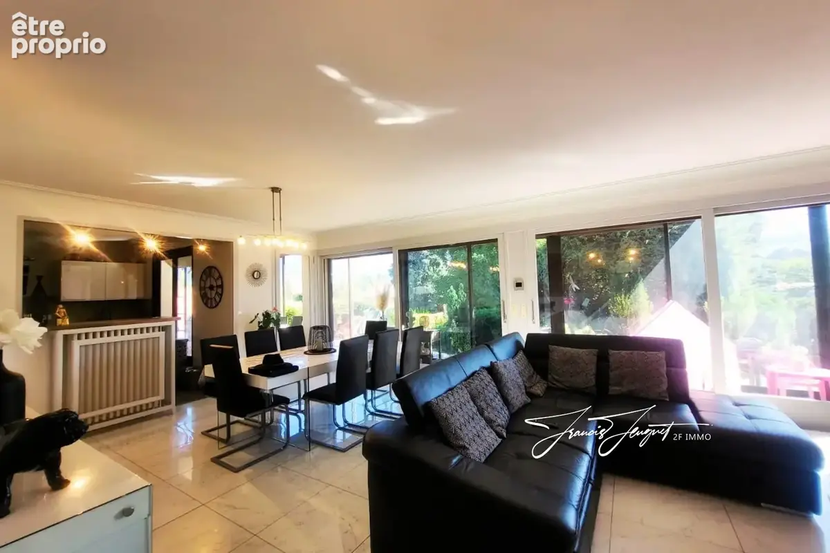 AMANCY   Villa 140 m2 avec piscine, atelier 70 m2, garage double et vue montagnes - photo 4