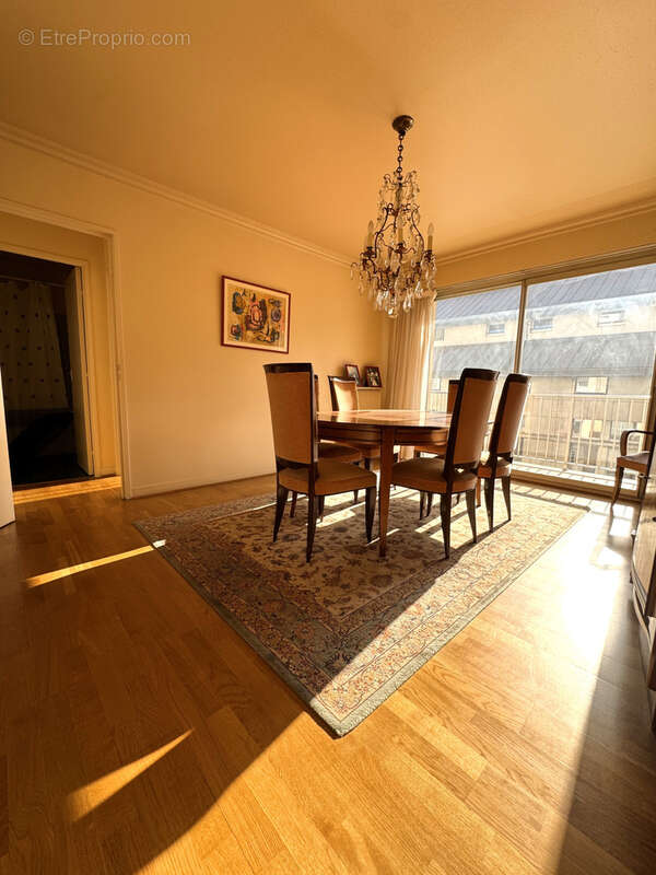 Appartement à PARIS-12E