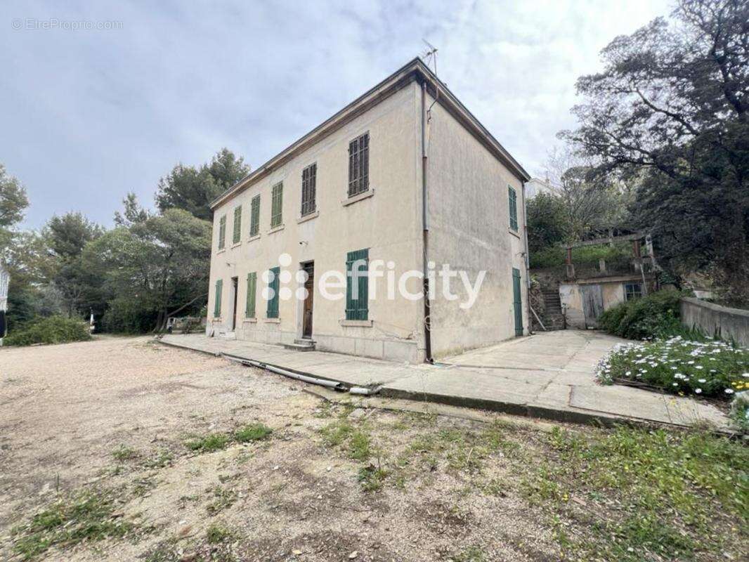 Maison à MARSEILLE-11E