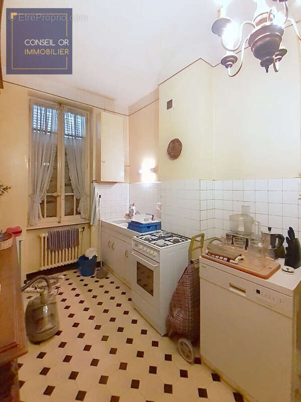 Maison à SAINT-GENIS-LAVAL