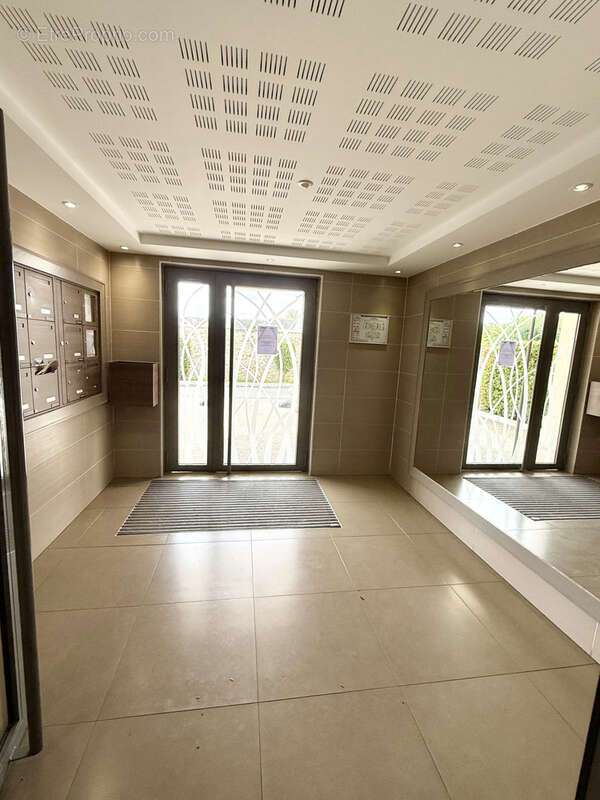 Appartement à SAINTE-GENEVIEVE-DES-BOIS