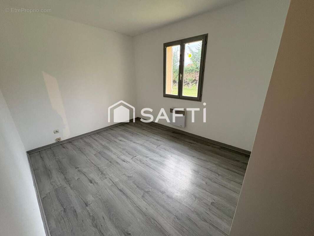 Maison 86 m² à Sennecay  - photo 6