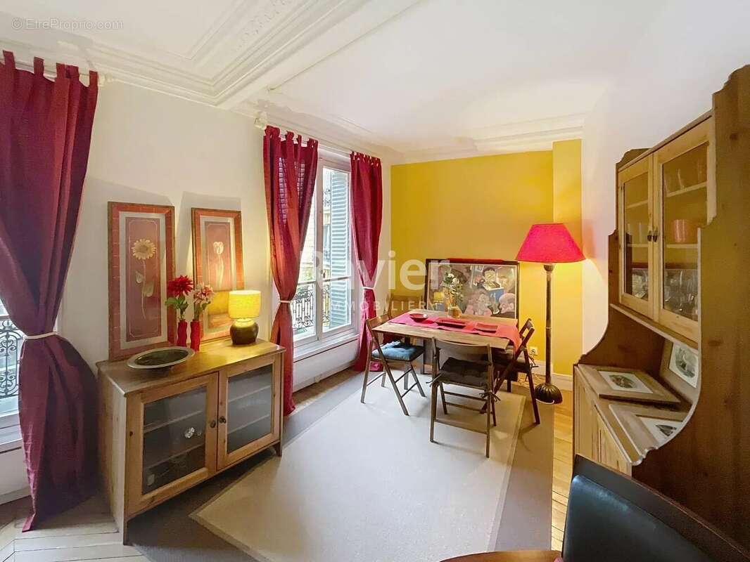 Appartement à PARIS-17E