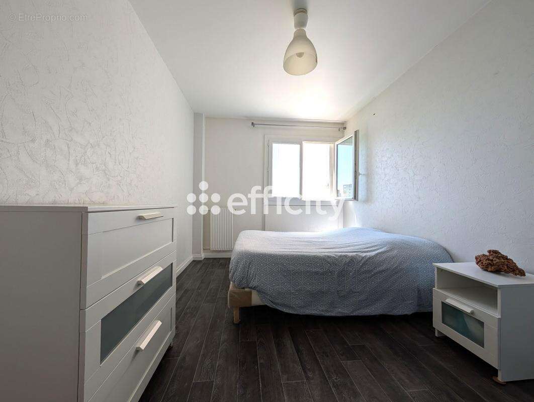 Appartement à ENGHIEN-LES-BAINS