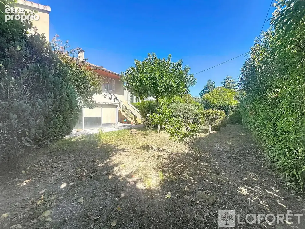 Maison Orange 8 pièce(s) 190 m2 - photo 2