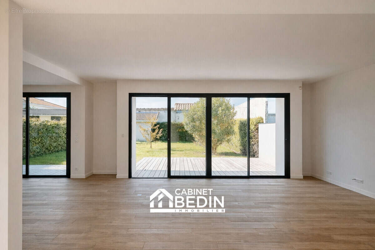 Maison 204 m² à Le Bouscat  - photo 7