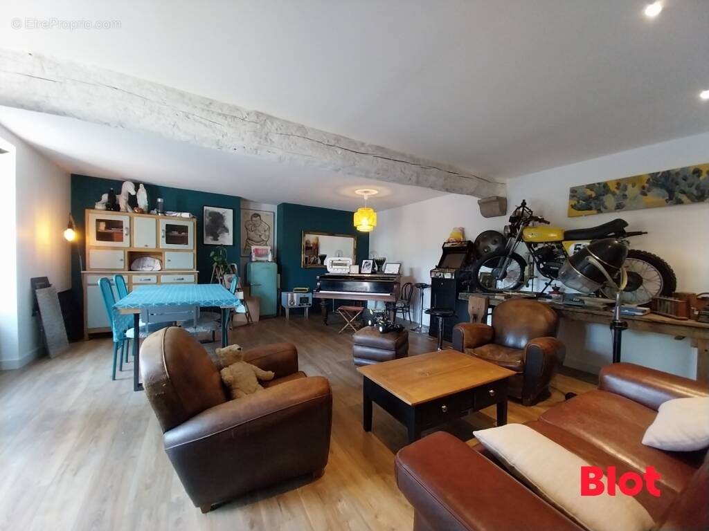 Maison à MINIAC-MORVAN