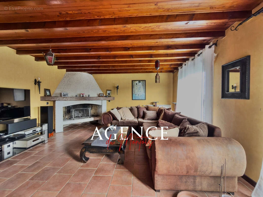 Maison à DONNEMARIE-DONTILLY