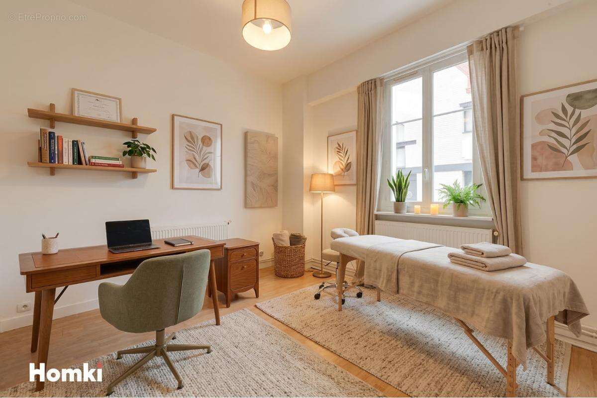Appartement à LES LILAS
