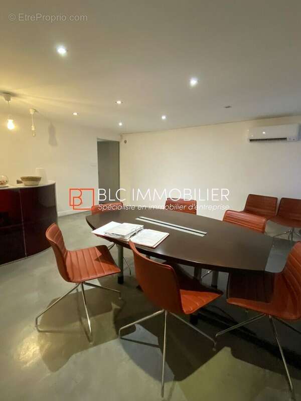 Autre à MARSEILLE-6E