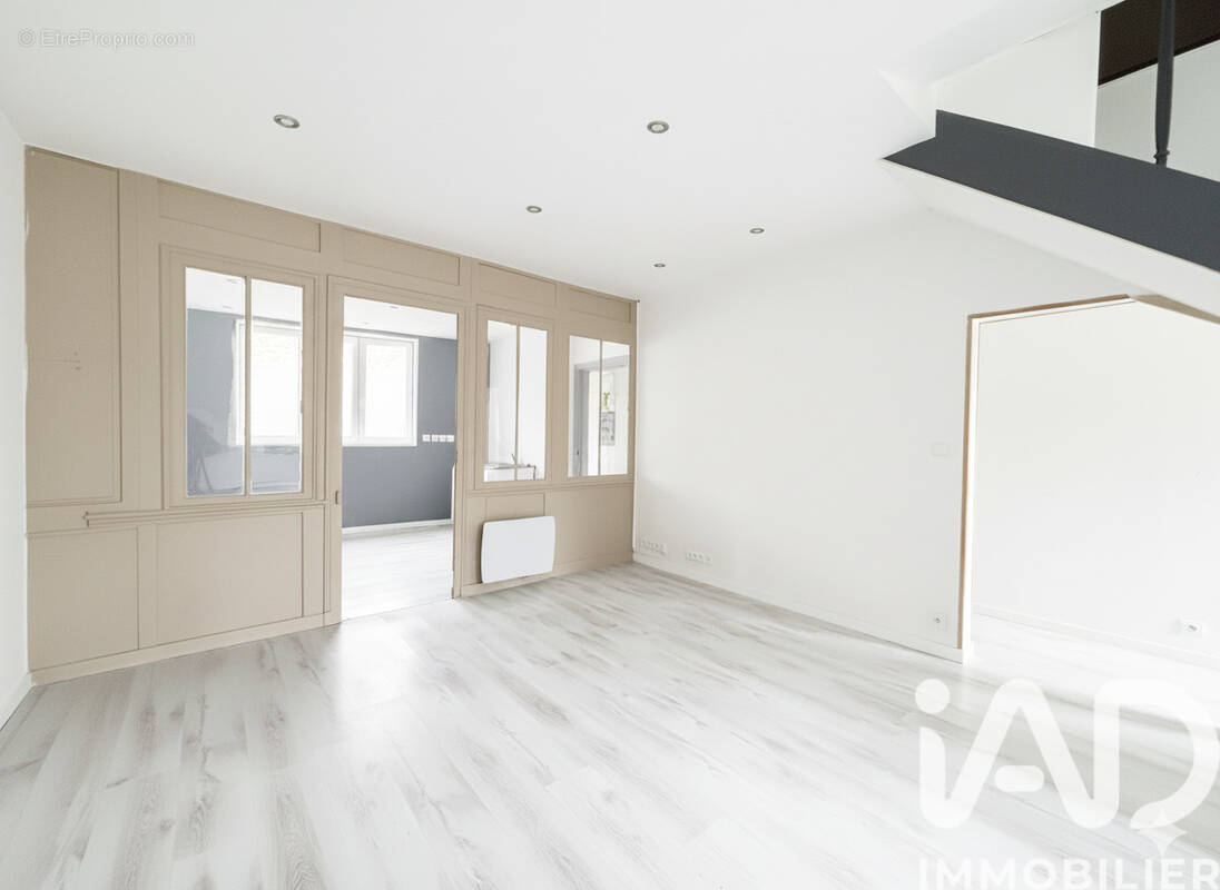 Photo 1 - Maison à NEUILLY-SAINT-FRONT